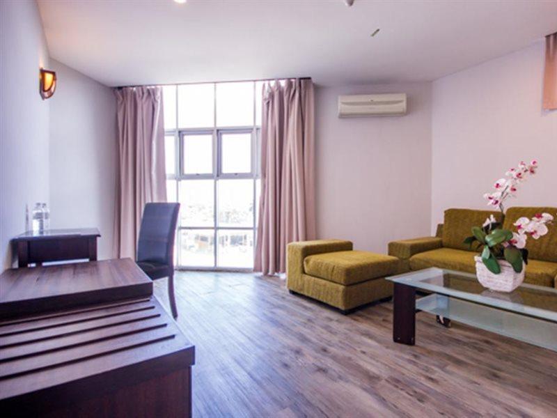 Chariton Hotel באטרוורת' מראה חיצוני תמונה