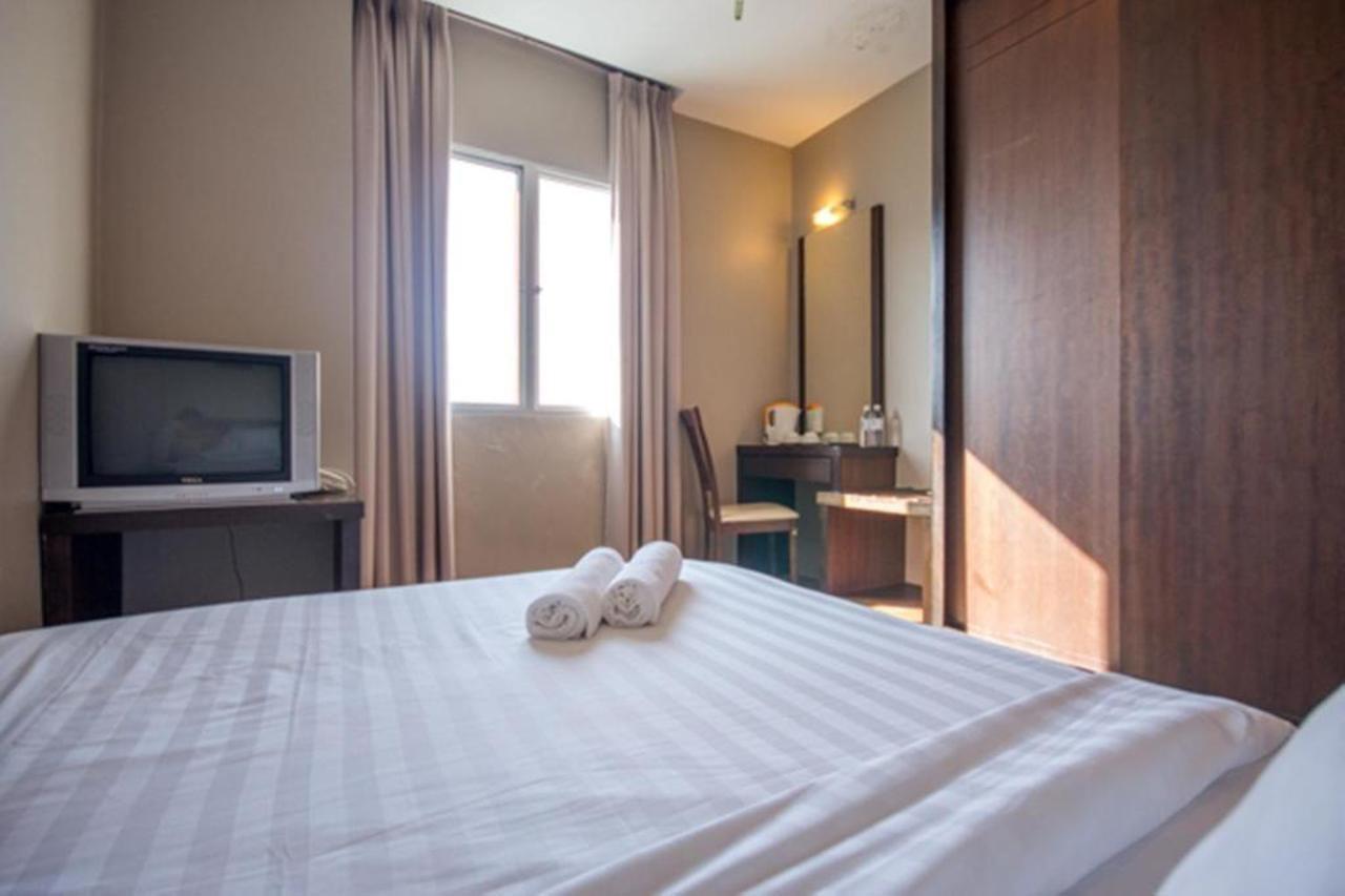 Chariton Hotel באטרוורת' מראה חיצוני תמונה