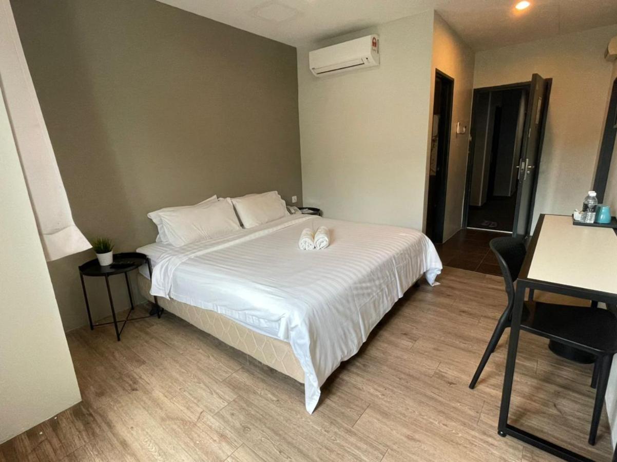 Chariton Hotel באטרוורת' מראה חיצוני תמונה