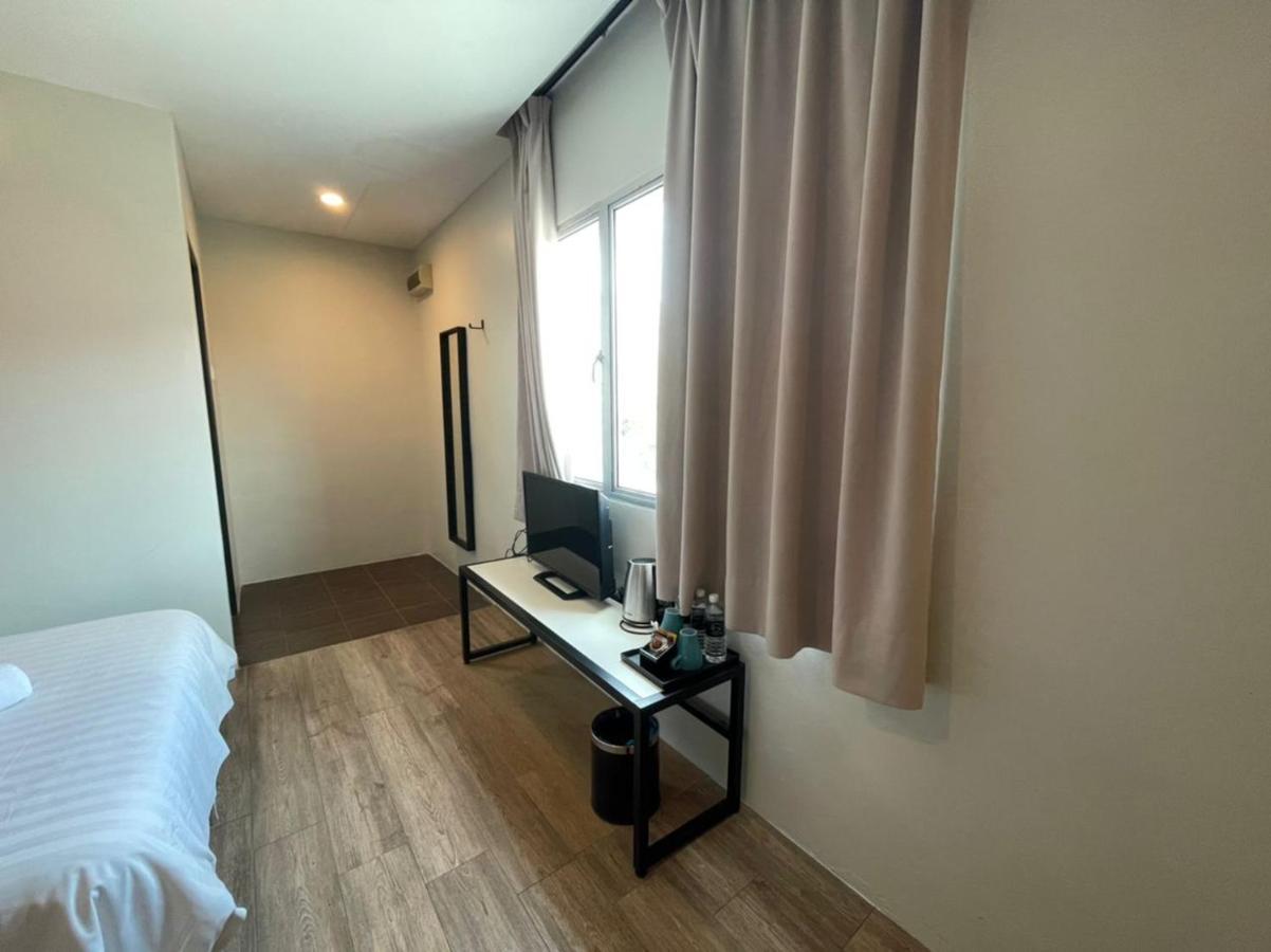 Chariton Hotel באטרוורת' מראה חיצוני תמונה